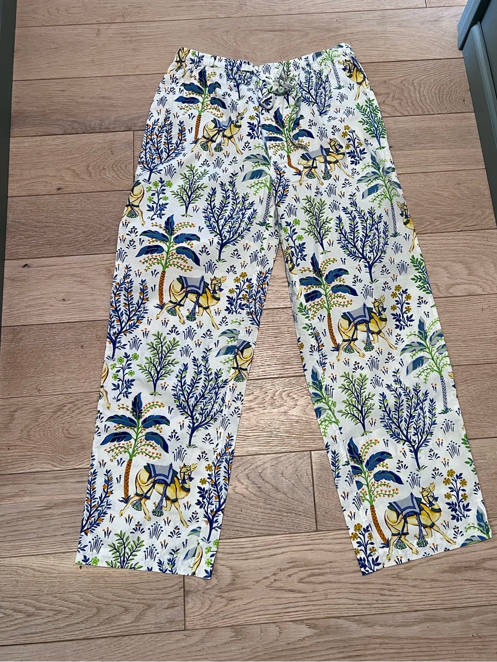 NWOT! Printfresh Cotton Pajama Pants in Camel’s Courtyard
